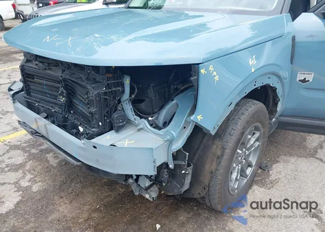 2021 Ford Bronco Sport Big Bend z USA, uszkodzony, nr VIN 3FMCR9B6XMRA19147